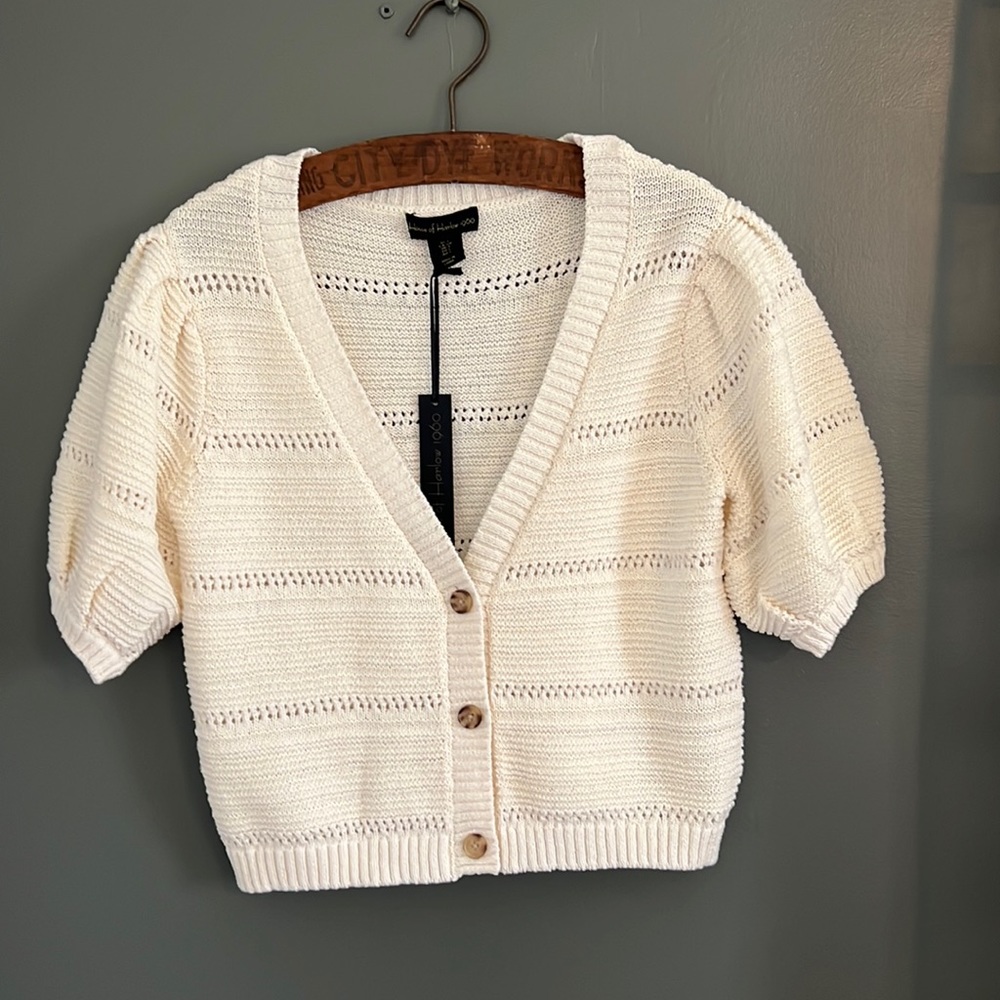 House of Harlow 1960 button up short puff sleeve cardigan.  NWT size small.